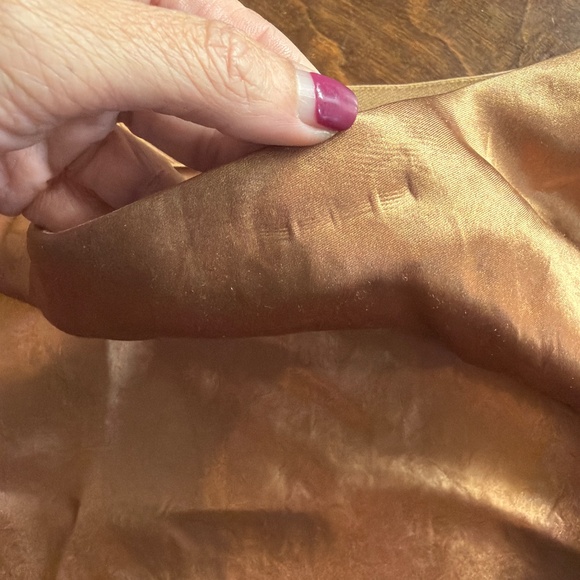 Vince L EUC silky soft gold luxe fall color evening or event skirt - Picture 5 of 6